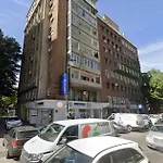 Center-cozy One Bedroom Apartman *
