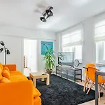 Apartamento Center-cozy One Bedroom Bucareste