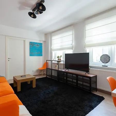 Center-cozy One Bedroom Appartement *