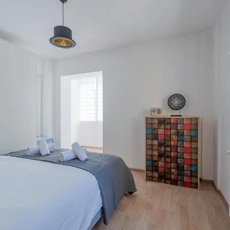 Center-cozy One Bedroom