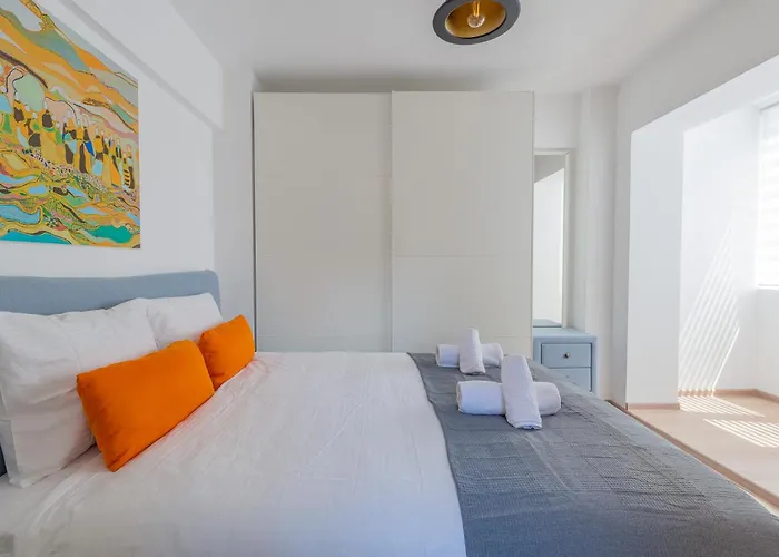 Center-cozy One Bedroom Daire Bükreş