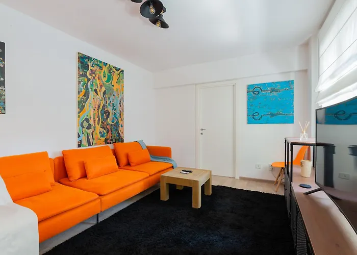 Center-cozy One Bedroom